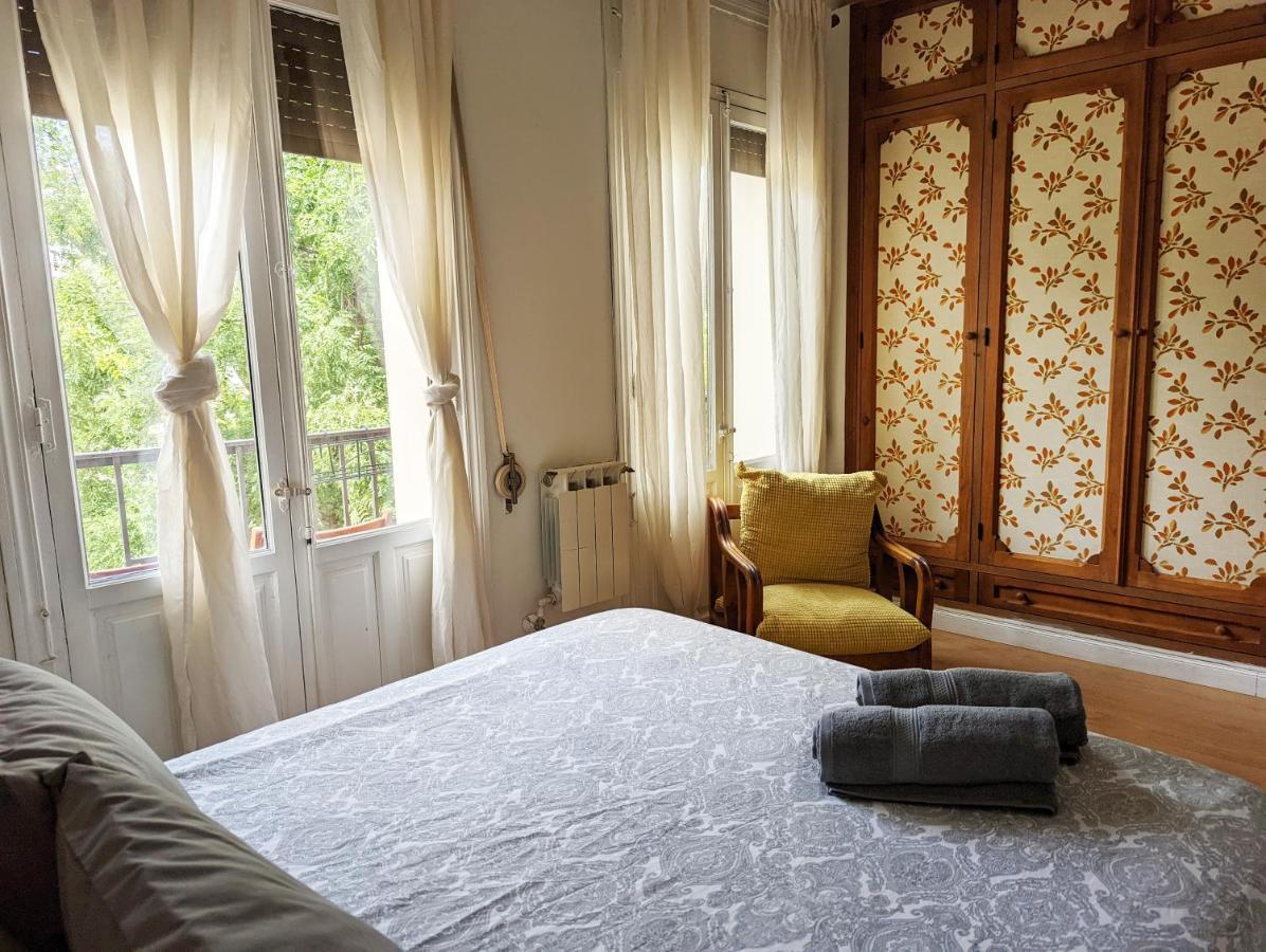 Plaza Paja Arrendamiento De Temporada Apartment Мадрид Екстериор снимка
