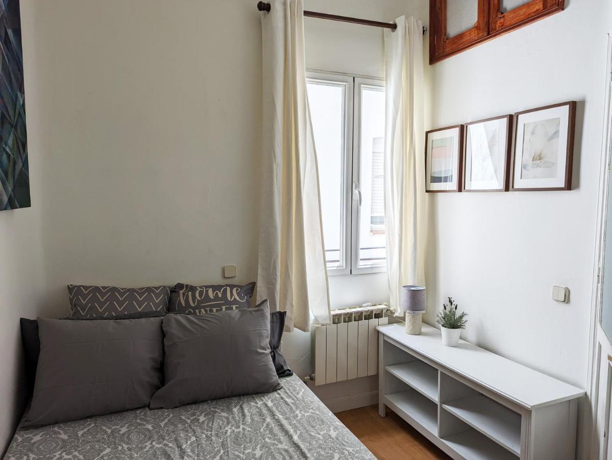 Plaza Paja Arrendamiento De Temporada Apartment Мадрид Екстериор снимка